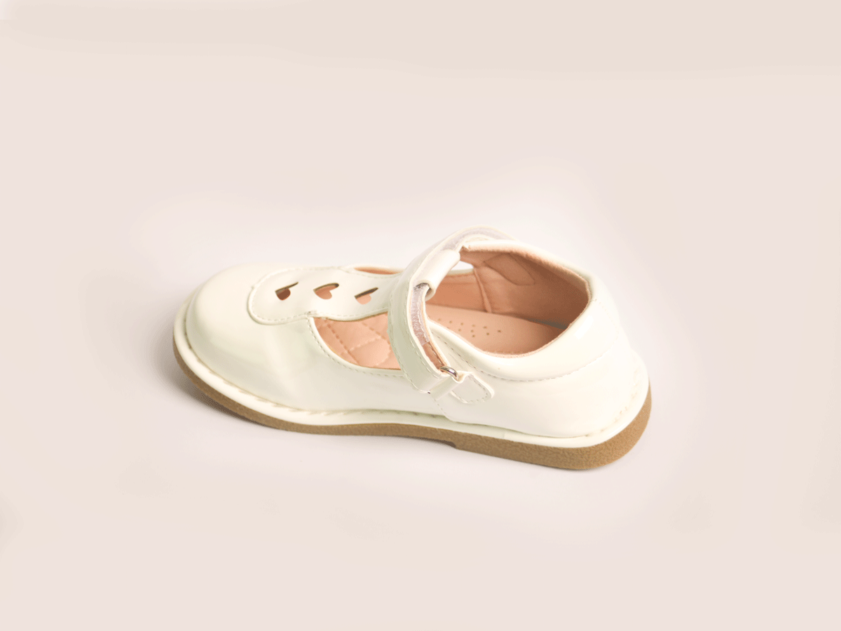 KELSI HEART STRAP WHITE