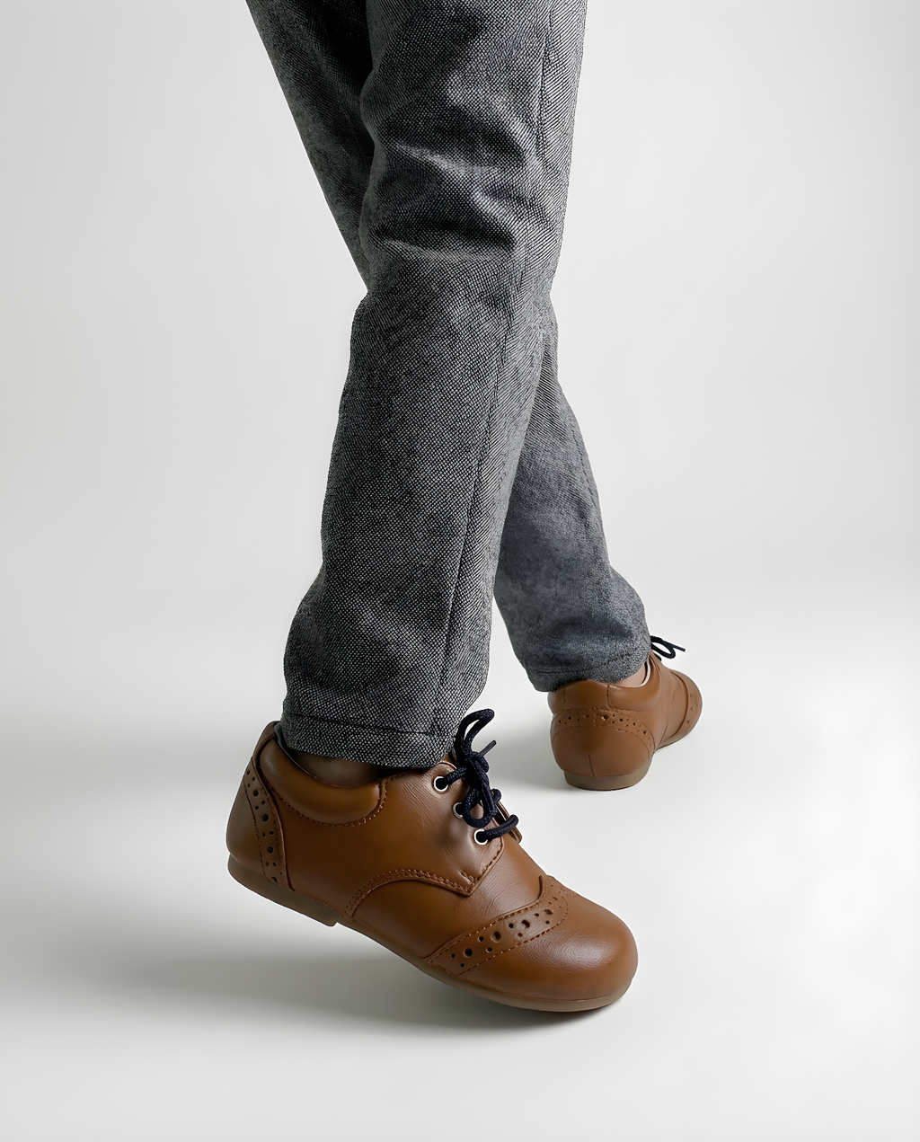 Boys saddle brown leather oxford shoe — side profile