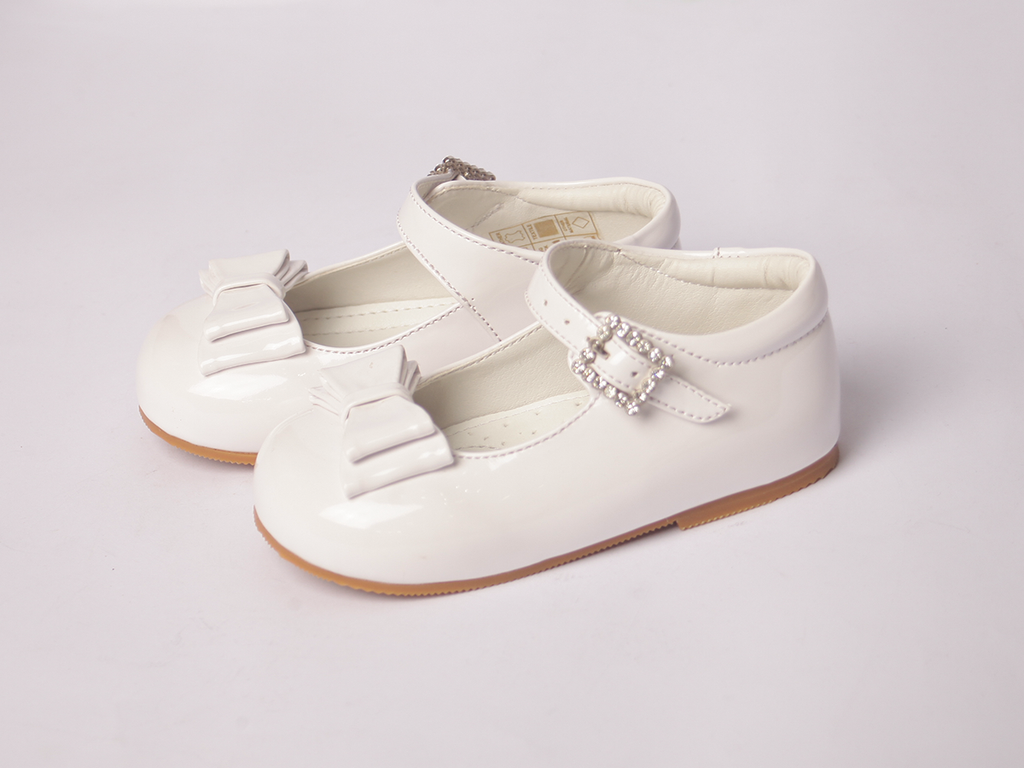 White Bow Shoe girls shoe side profile — Little Giants