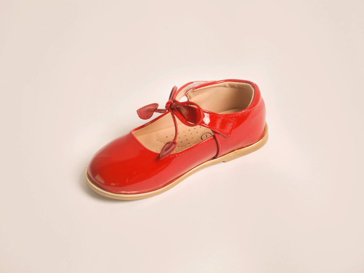 Red Heart Bow Shoe girls shoe toe detail — Little Giants