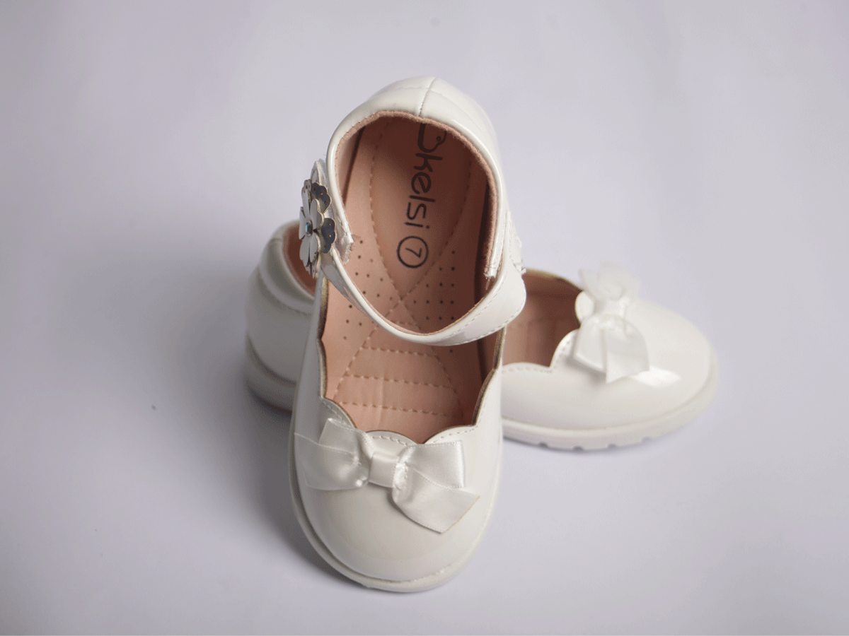 KELSI FLOWER STRAP WHITE
